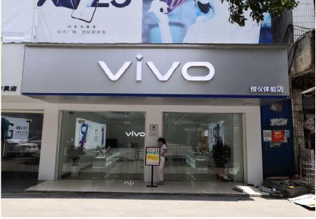 三都}做一个门店面广告招牌需要多少钱？