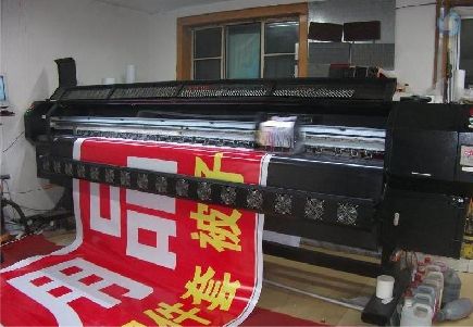 三都喷绘广告分辨率是多少？